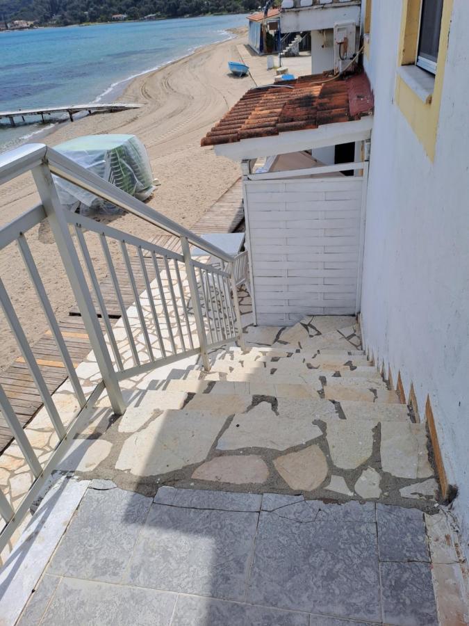 Seaside Studios Mesongi Exterior photo