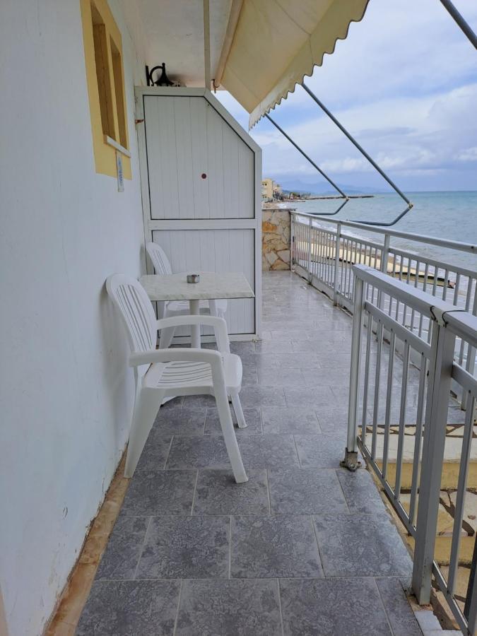 Seaside Studios Mesongi Exterior photo